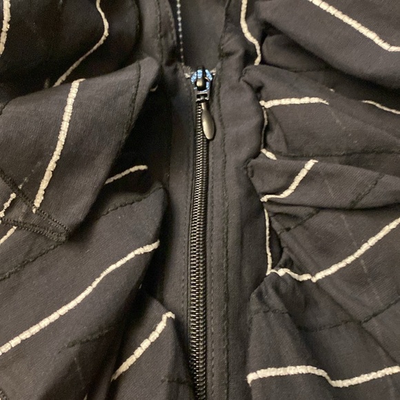 Anne Fontaine Ruffle Front Long Sleeve Blouse, Size 4/6 US Color Black/White - Picture 11 of 11